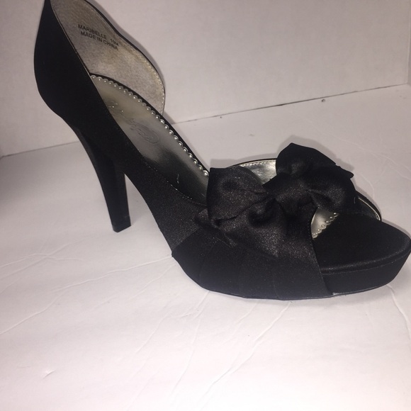 DAVID'S bridal michaelangelo black bow heels 10 - Picture 1 of 4